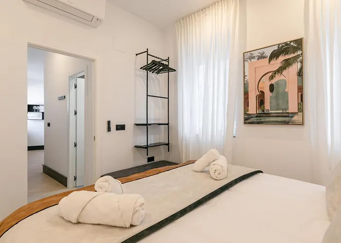 Isg Apartments Catedral